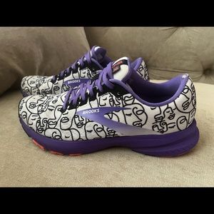 Brooks Launch 7 Empower Her sneakers. Women’s size 9.5. Purple/white.